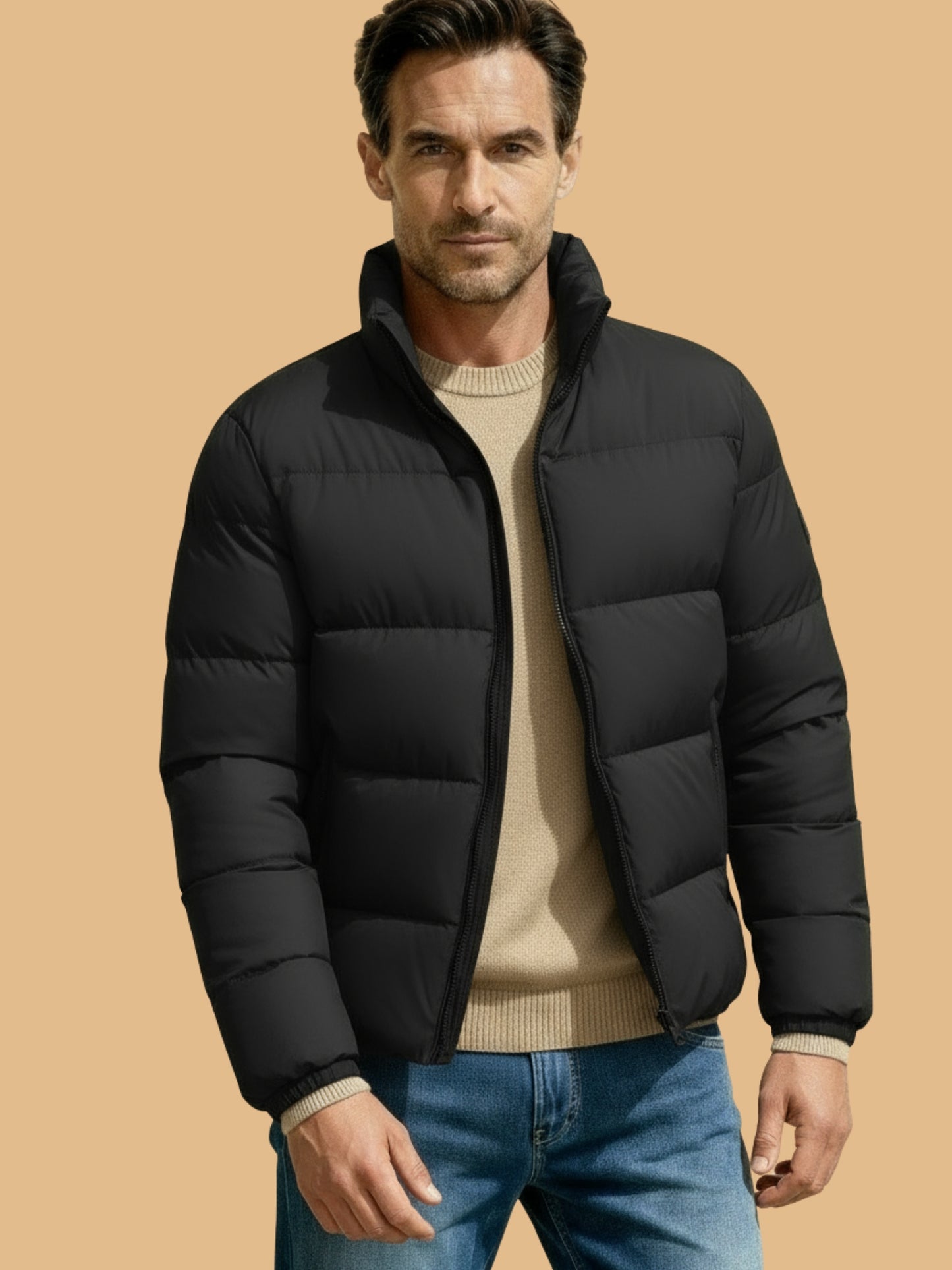 Heren korte pufferjas met gewatteerde vulling en opstaande kraag, moderne winterstijl voor dagelijks gebruik.