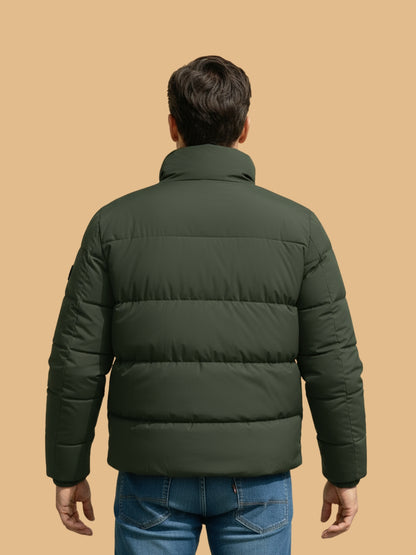 Korte Pufferjas met modern en warm Design