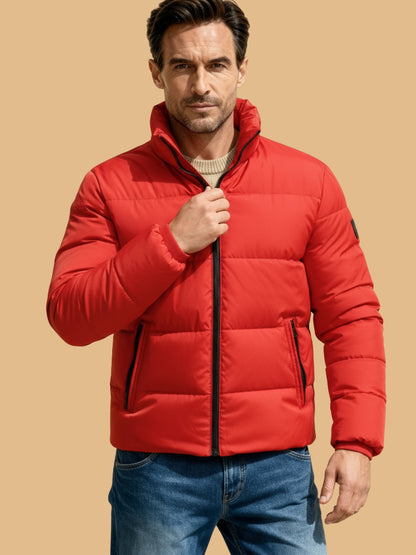 Heren korte pufferjas met gewatteerde vulling en opstaande kraag, moderne winterstijl voor dagelijks gebruik.